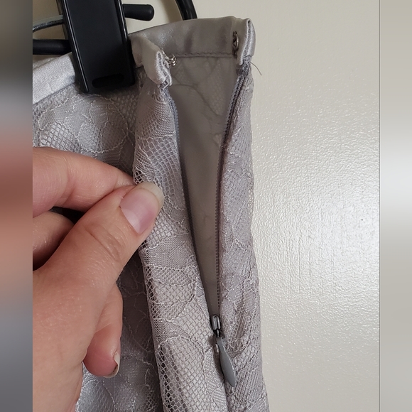 George Designs by Mark Eisen Lace Skirt Ladies size 18 - Picture 4 of 5